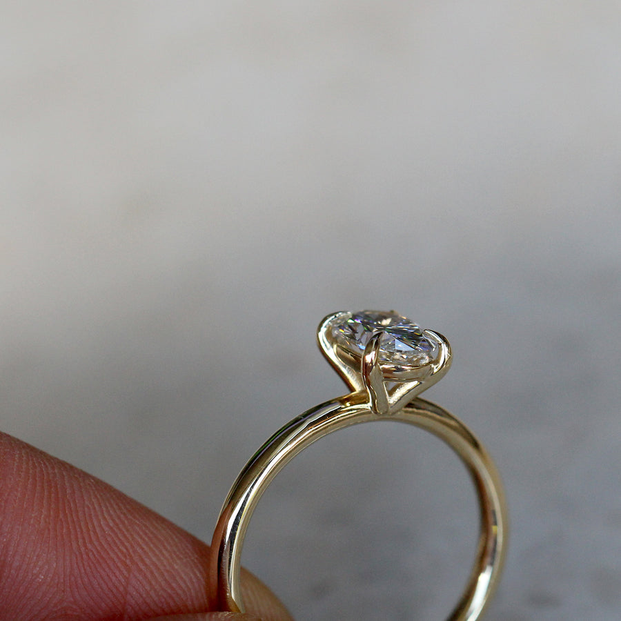 Oval-cut Lab Grown Diamond Solitaire Ring - 1.02ct