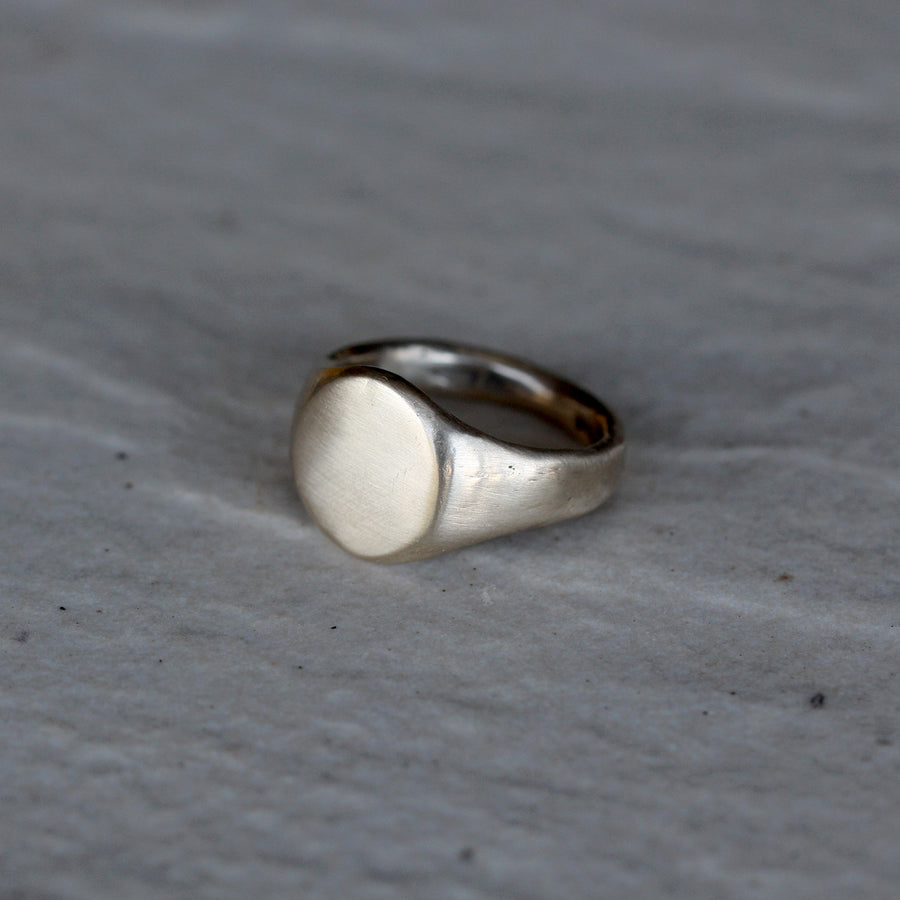 Organic Signet Ring -Round