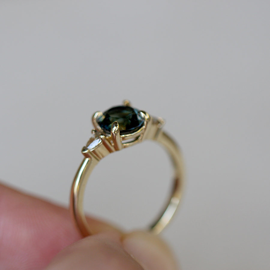 Blue Teal Sapphire + Argyle Diamonds- 1.62ct