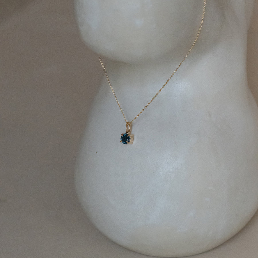 Round Sapphire Necklace