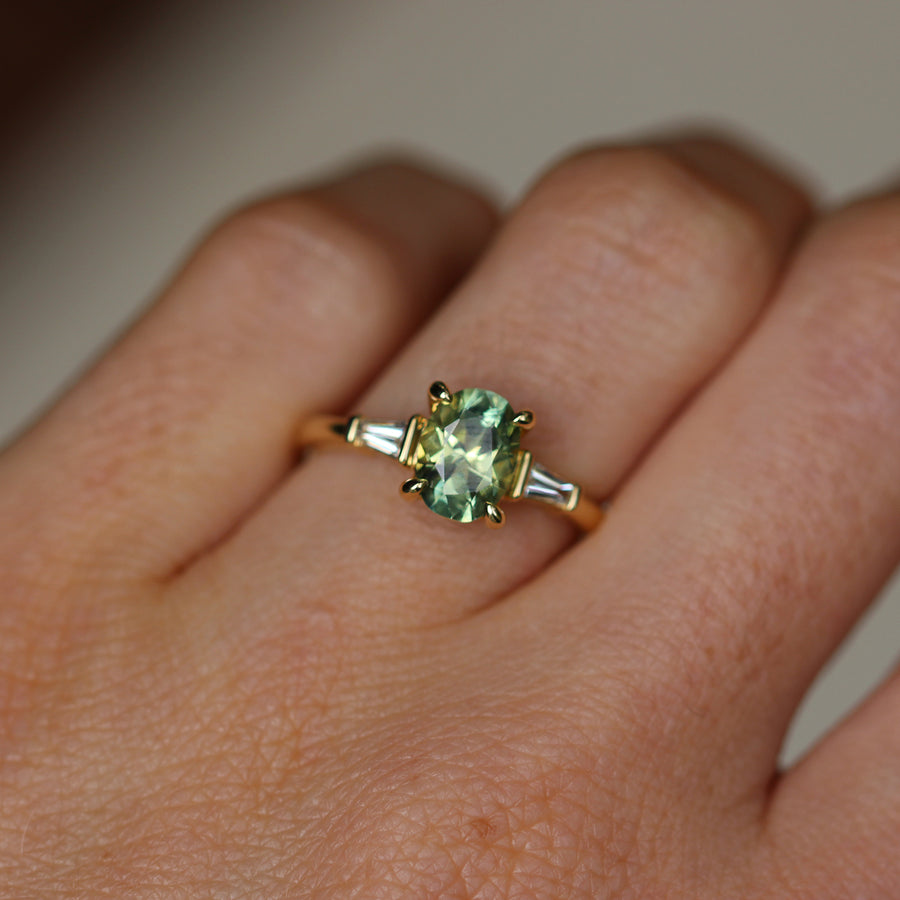 Yellow Green Sapphire Ring - 1.4ct