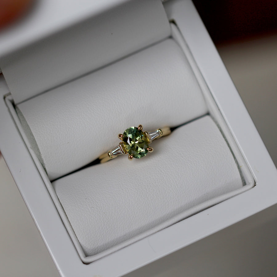 Yellow Green Sapphire Ring - 1.4ct