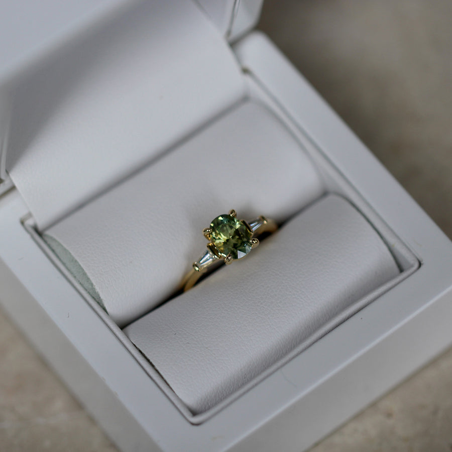 Yellow Green Sapphire Ring - 1.4ct