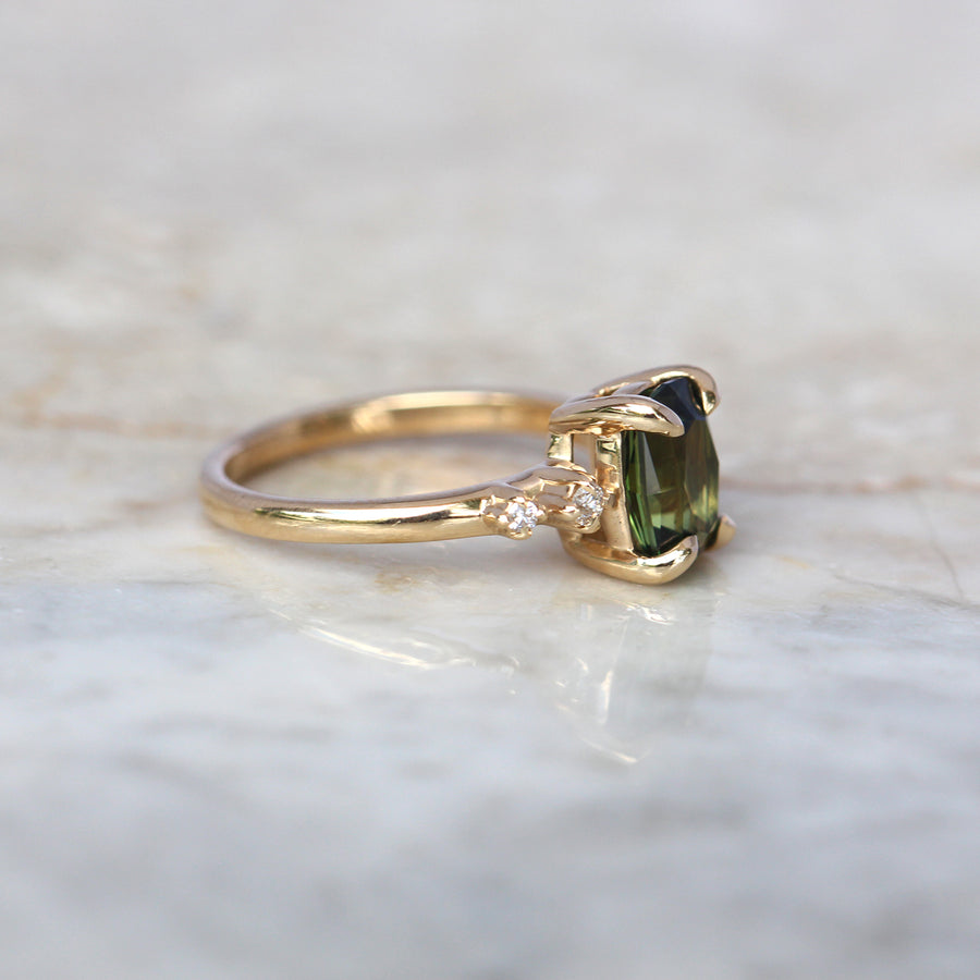 Green Oval Sapphire Ring - 2.5ct - JUX Jewellery