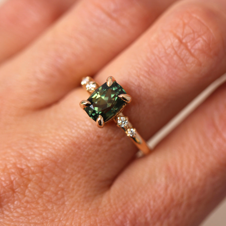 Green Oval Sapphire Ring - 2.5ct - JUX Jewellery