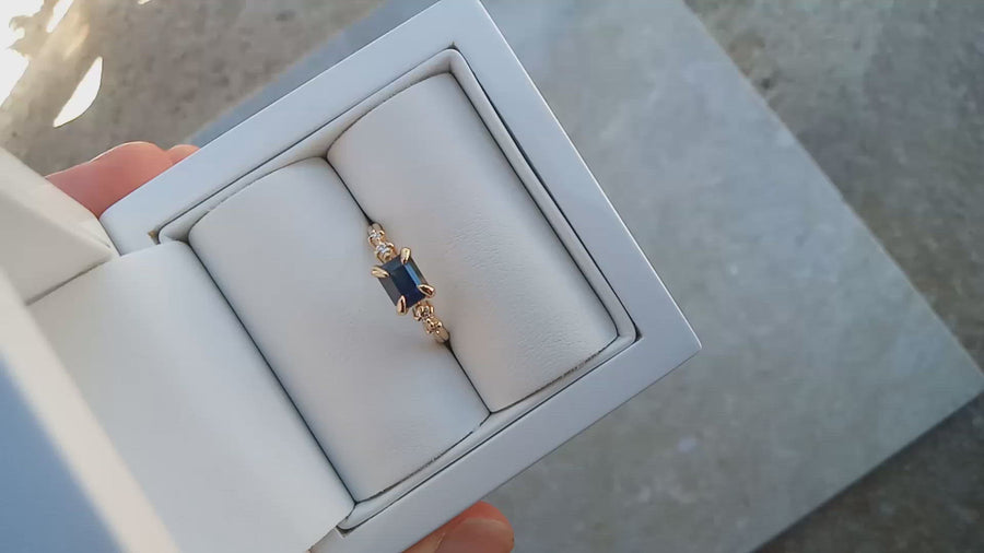 Blue Sapphire Ring - 1.1ct